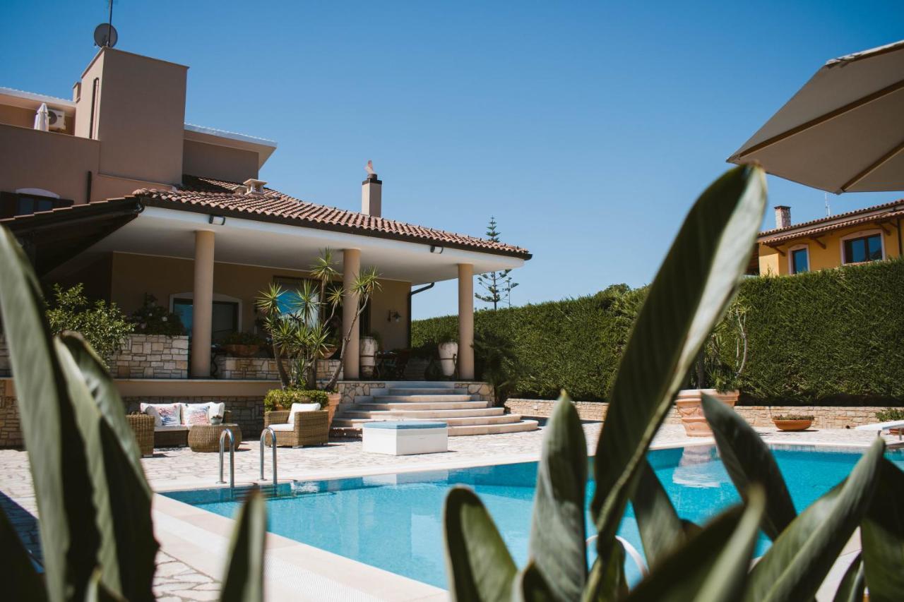 Villa Pietra Bianca - Luxury Stay In Puglia Trani Exterior photo
